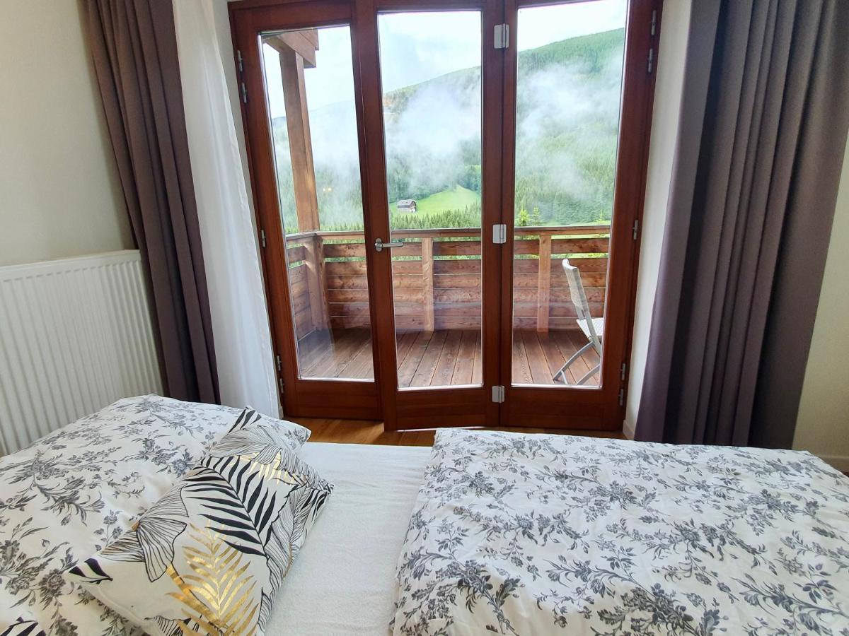 Magic View @ Rosie Chalet บาด ไคลน์เคิร์ชไฮม์ ภายนอก รูปภาพ