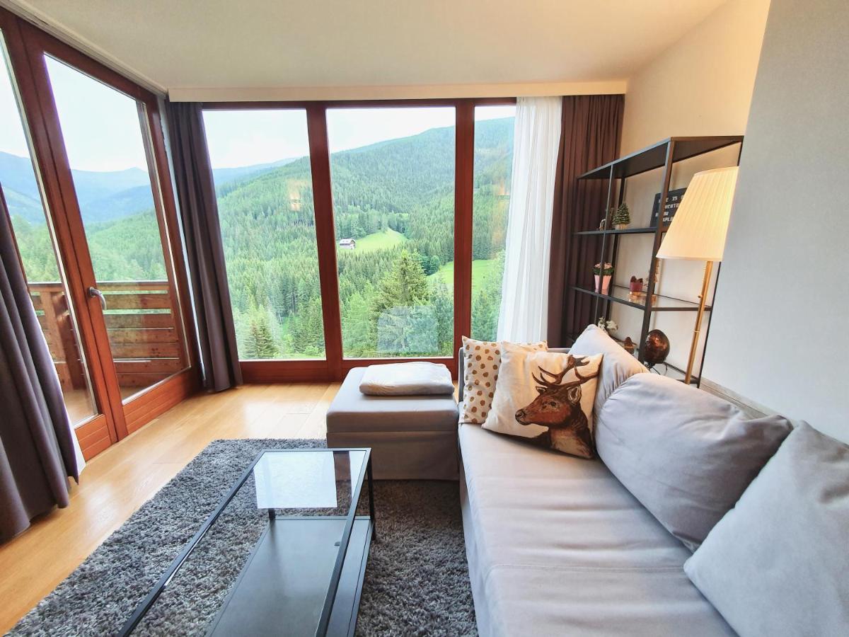 Magic View @ Rosie Chalet บาด ไคลน์เคิร์ชไฮม์ ภายนอก รูปภาพ